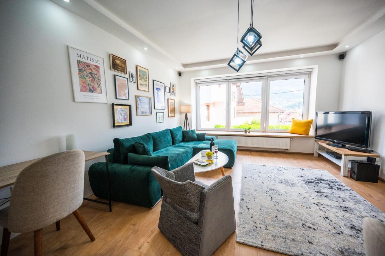 Spacious And Bright 2Bdr Apartment In The Old Town SJJ Eksteriør bilde