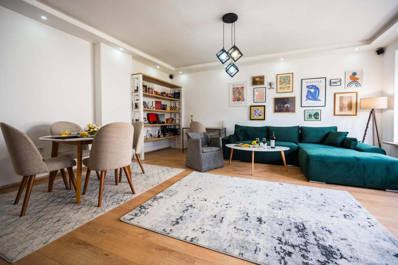 Spacious And Bright 2Bdr Apartment In The Old Town SJJ Eksteriør bilde