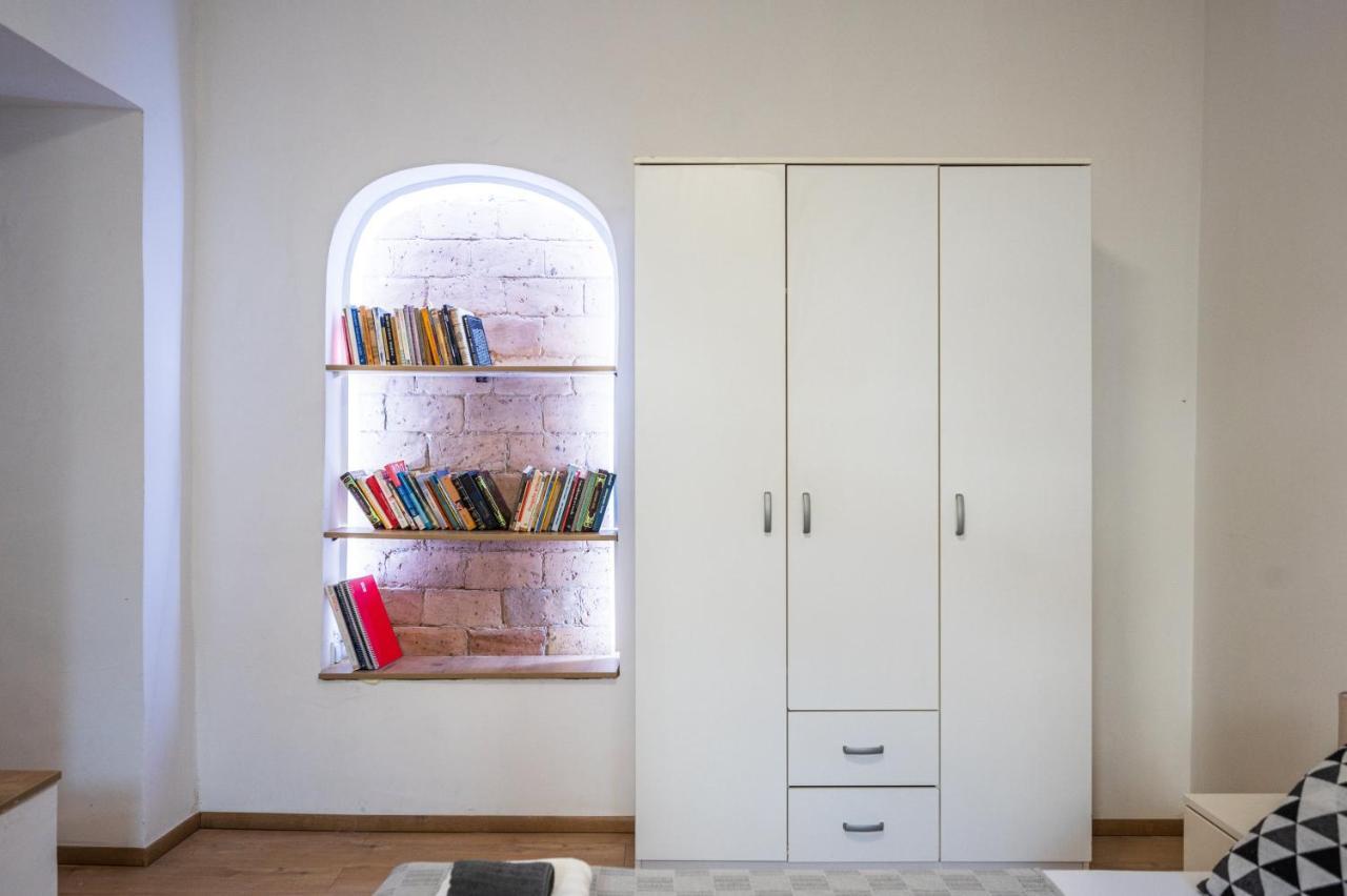 Spacious And Bright 2Bdr Apartment In The Old Town SJJ Eksteriør bilde